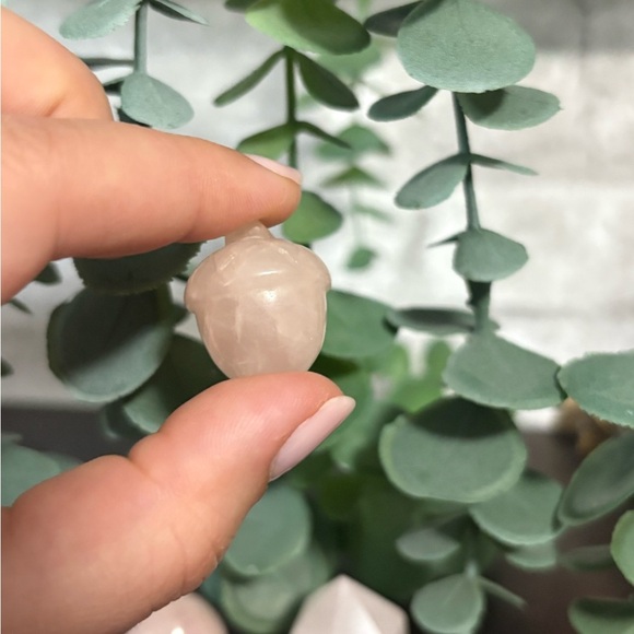 Rose Quartz Crystal Set beautiful mini carvings on rose quartz - Picture 3 of 5